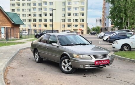 Toyota Camry, 1998 год, 450 000 рублей, 4 фотография