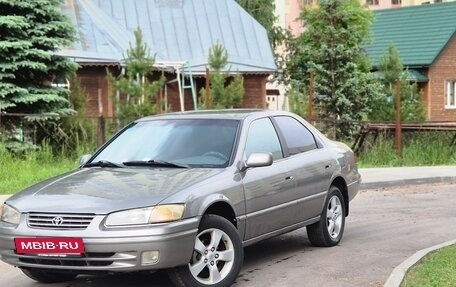 Toyota Camry, 1998 год, 450 000 рублей, 6 фотография