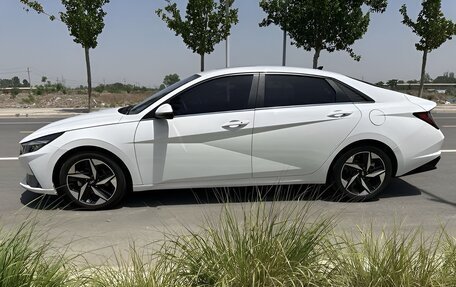 Hyundai Elantra, 2022 год, 1 570 000 рублей, 8 фотография