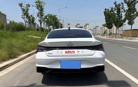 Hyundai Elantra, 2022 год, 1 570 000 рублей, 6 фотография