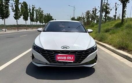 Hyundai Elantra, 2022 год, 1 570 000 рублей, 2 фотография