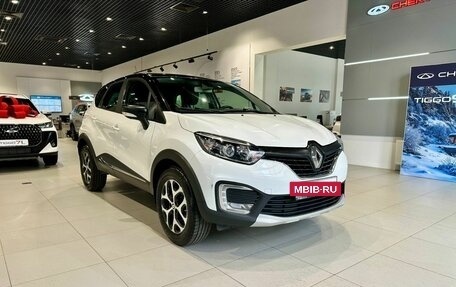 Renault Kaptur I рестайлинг, 2018 год, 1 120 000 рублей, 3 фотография