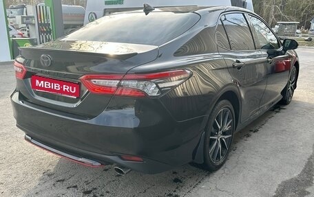 Toyota Camry, 2021 год, 3 350 000 рублей, 4 фотография