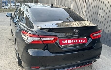 Toyota Camry, 2021 год, 3 350 000 рублей, 5 фотография