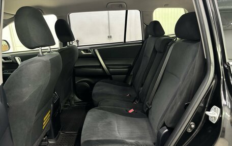 Toyota Highlander III, 2013 год, 1 730 000 рублей, 11 фотография