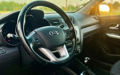 KIA Rio III рестайлинг, 2014 год, 980 000 рублей, 18 фотография