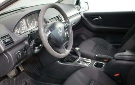 Mercedes-Benz A-Класс, 2011 год, 599 000 рублей, 10 фотография
