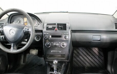 Mercedes-Benz A-Класс, 2011 год, 599 000 рублей, 11 фотография