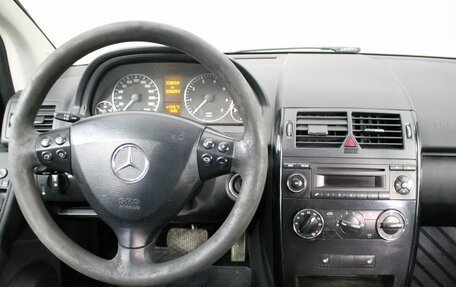 Mercedes-Benz A-Класс, 2011 год, 599 000 рублей, 12 фотография