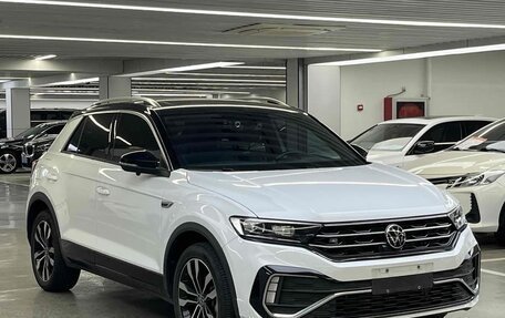 Volkswagen T-Roc I, 2022 год, 1 560 000 рублей, 3 фотография