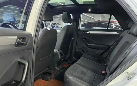 Volkswagen T-Roc I, 2022 год, 1 560 000 рублей, 10 фотография