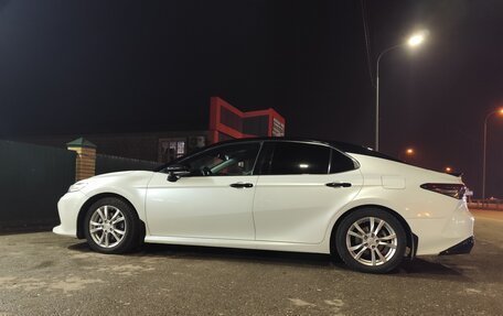 Toyota Camry, 2018 год, 2 500 000 рублей, 8 фотография