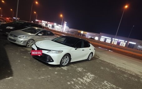 Toyota Camry, 2018 год, 2 500 000 рублей, 7 фотография