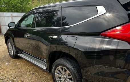 Mitsubishi Pajero Sport III рестайлинг, 2019 год, 3 300 000 рублей, 5 фотография