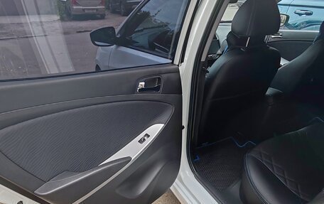 Hyundai Solaris II рестайлинг, 2013 год, 1 190 000 рублей, 7 фотография