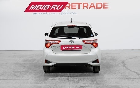 Toyota Vitz, 2018 год, 980 000 рублей, 6 фотография