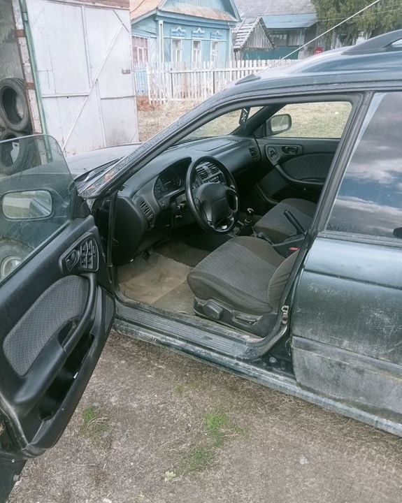 Subaru Legacy, 1998 год, 190 000 рублей, 4 фотография