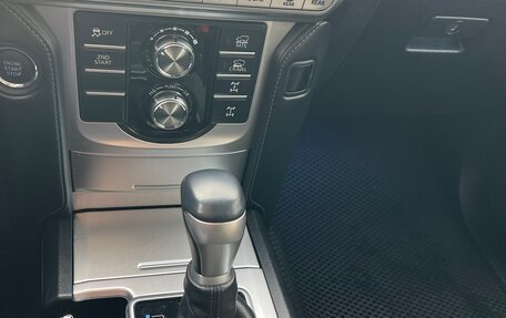 Toyota Land Cruiser Prado 150 рестайлинг 2, 2020 год, 5 700 000 рублей, 5 фотография