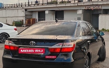 Toyota Camry, 2017 год, 2 100 000 рублей, 2 фотография