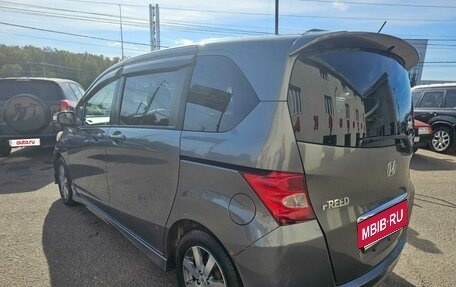 Honda Freed I, 2009 год, 880 000 рублей, 2 фотография