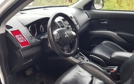 Mitsubishi Outlander III рестайлинг 3, 2010 год, 1 150 000 рублей, 2 фотография