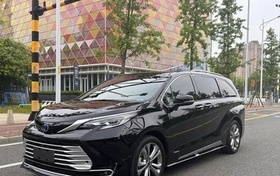 Toyota Sienna, 2021 год, 4 740 000 рублей, 1 фотография