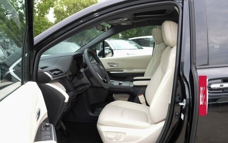 Toyota Sienna, 2025 год, 7 490 000 рублей, 8 фотография