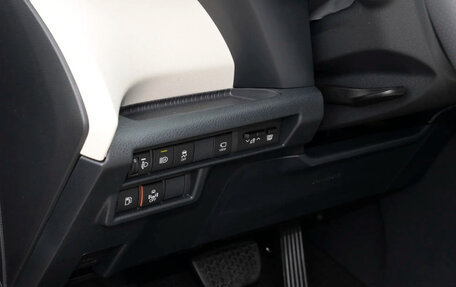 Toyota Sienna, 2025 год, 7 490 000 рублей, 22 фотография
