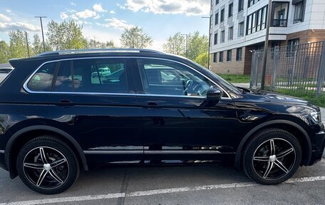 Volkswagen Tiguan II, 2020 год, 3 700 000 рублей, 3 фотография