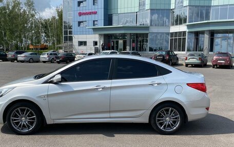 Hyundai Solaris II рестайлинг, 2011 год, 770 000 рублей, 10 фотография