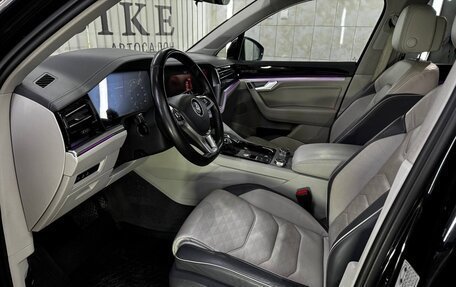 Volkswagen Touareg III, 2020 год, 4 950 000 рублей, 3 фотография