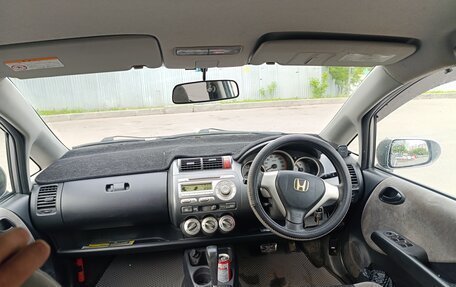 Honda Fit III, 2006 год, 415 000 рублей, 2 фотография