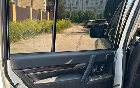Mitsubishi Pajero IV, 2019 год, 3 750 000 рублей, 10 фотография