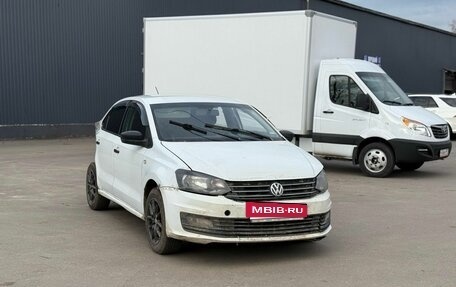 Volkswagen Polo VI (EU Market), 2018 год, 275 000 рублей, 2 фотография