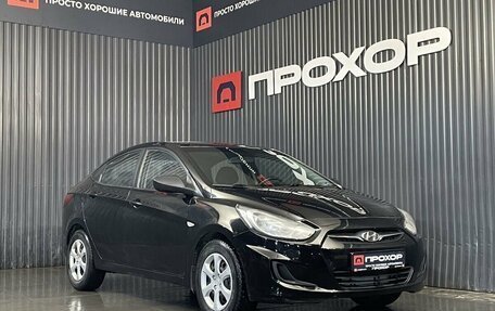 Hyundai Solaris II рестайлинг, 2011 год, 667 000 рублей, 24 фотография