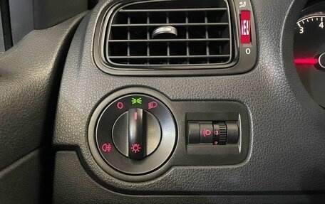 Volkswagen Polo VI (EU Market), 2018 год, 957 000 рублей, 14 фотография