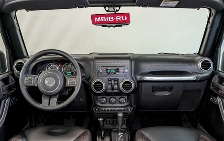 Jeep Wrangler, 2016 год, 3 650 000 рублей, 14 фотография