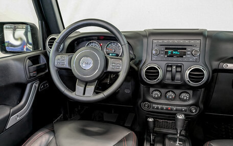 Jeep Wrangler, 2016 год, 3 650 000 рублей, 29 фотография