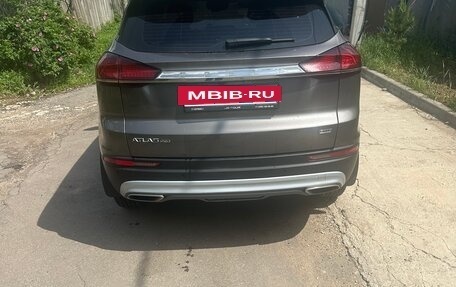 Geely Atlas, 2022 год, 1 700 000 рублей, 4 фотография