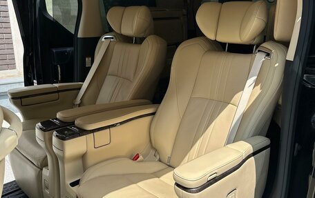 Toyota Alphard III, 2019 год, 5 015 000 рублей, 19 фотография