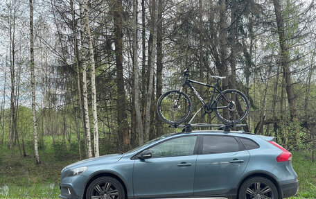 Volvo V40 Cross Country I, 2013 год, 1 690 000 рублей, 2 фотография