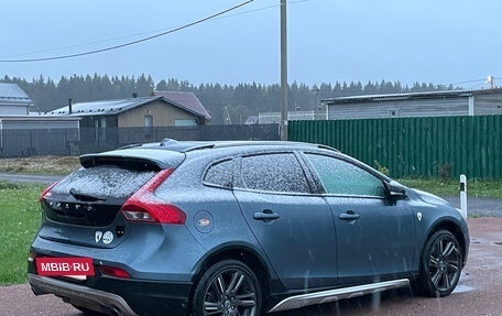 Volvo V40 Cross Country I, 2013 год, 1 690 000 рублей, 4 фотография