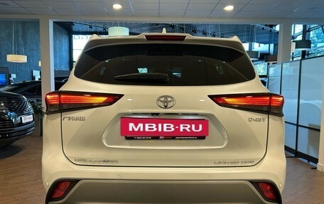 Toyota Highlander, 2025 год, 5 900 000 рублей, 3 фотография