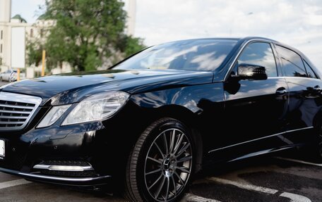 Mercedes-Benz E-Класс, 2010 год, 1 730 000 рублей, 3 фотография