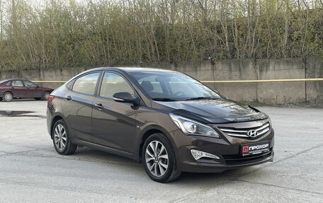 Hyundai Solaris II рестайлинг, 2015 год, 1 197 000 рублей, 24 фотография