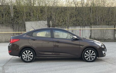Hyundai Solaris II рестайлинг, 2015 год, 1 197 000 рублей, 25 фотография