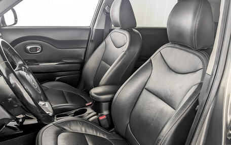 KIA Soul II рестайлинг, 2019 год, 1 785 000 рублей, 20 фотография