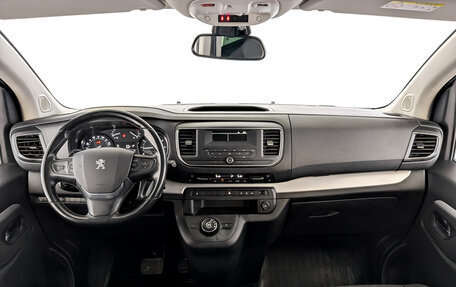 Peugeot Traveller I, 2021 год, 2 645 000 рублей, 15 фотография
