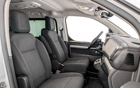 Peugeot Traveller I, 2021 год, 2 645 000 рублей, 25 фотография