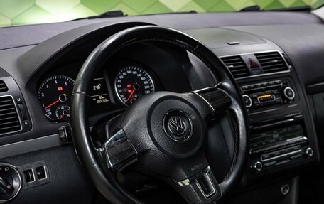 Volkswagen Touran III, 2012 год, 800 000 рублей, 15 фотография